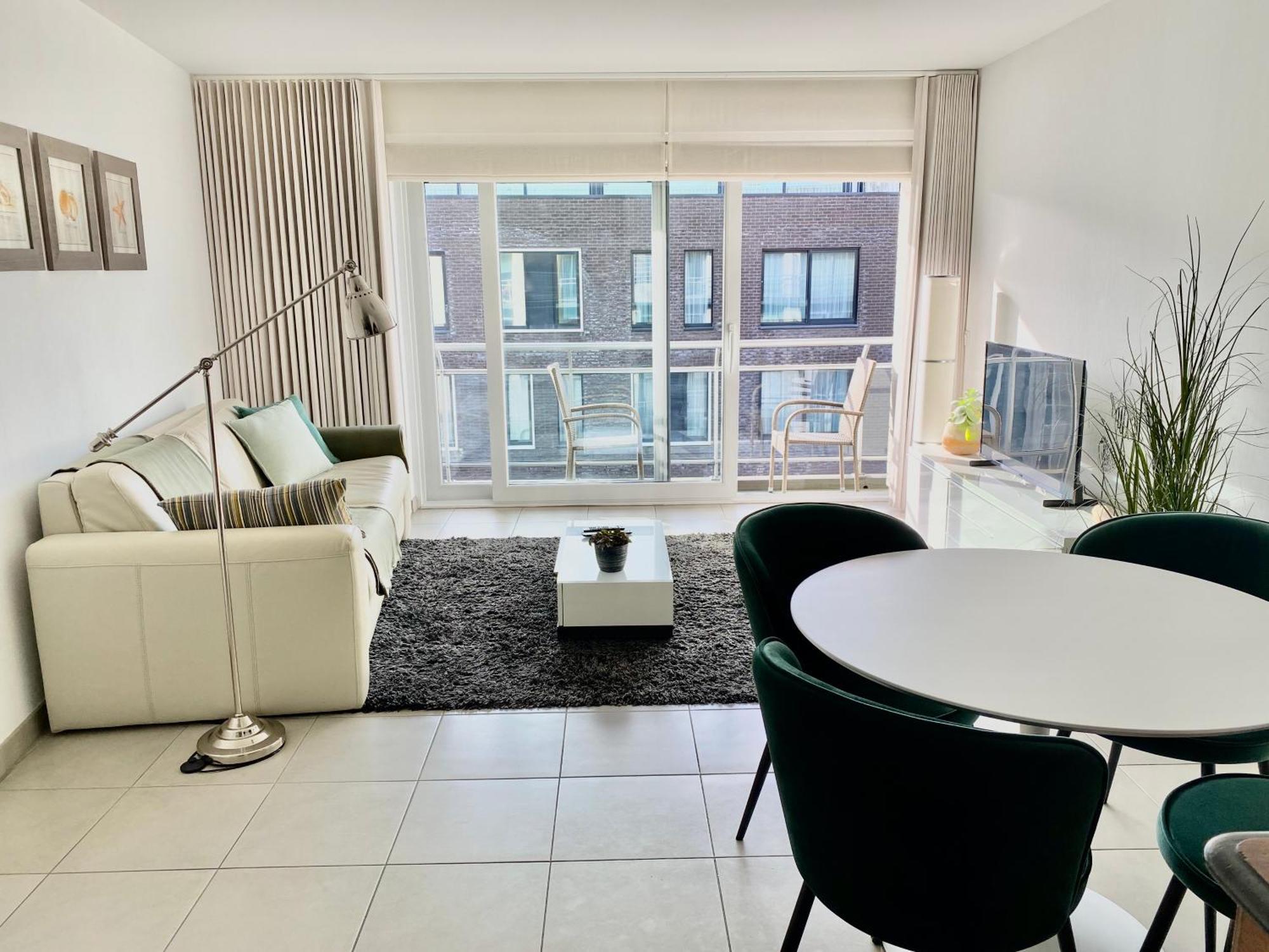 Gezellig Modern Appartement Met Optie Garagebox En In De Buurt Van Strand, Winkels En Restaurants Oostende Dış mekan fotoğraf